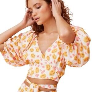 NWT Keepsake the Label Size Small 4 Dissolve Top Wrap Cropped Shirt Floral